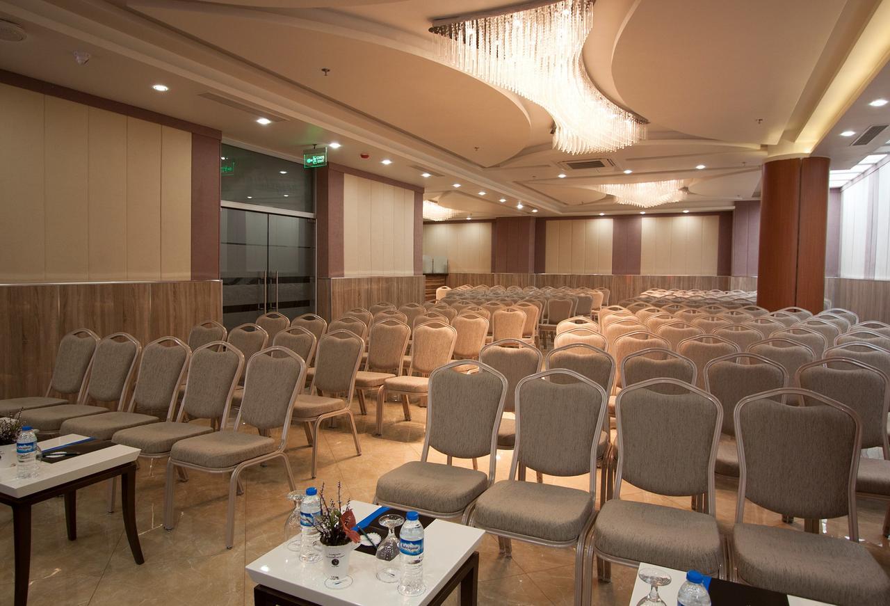Forum Suite Otel Mersin  Exterior photo